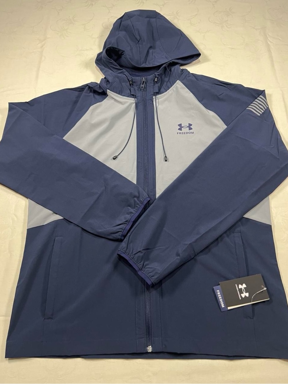 Under Armour Men’s Freedom Windbreaker